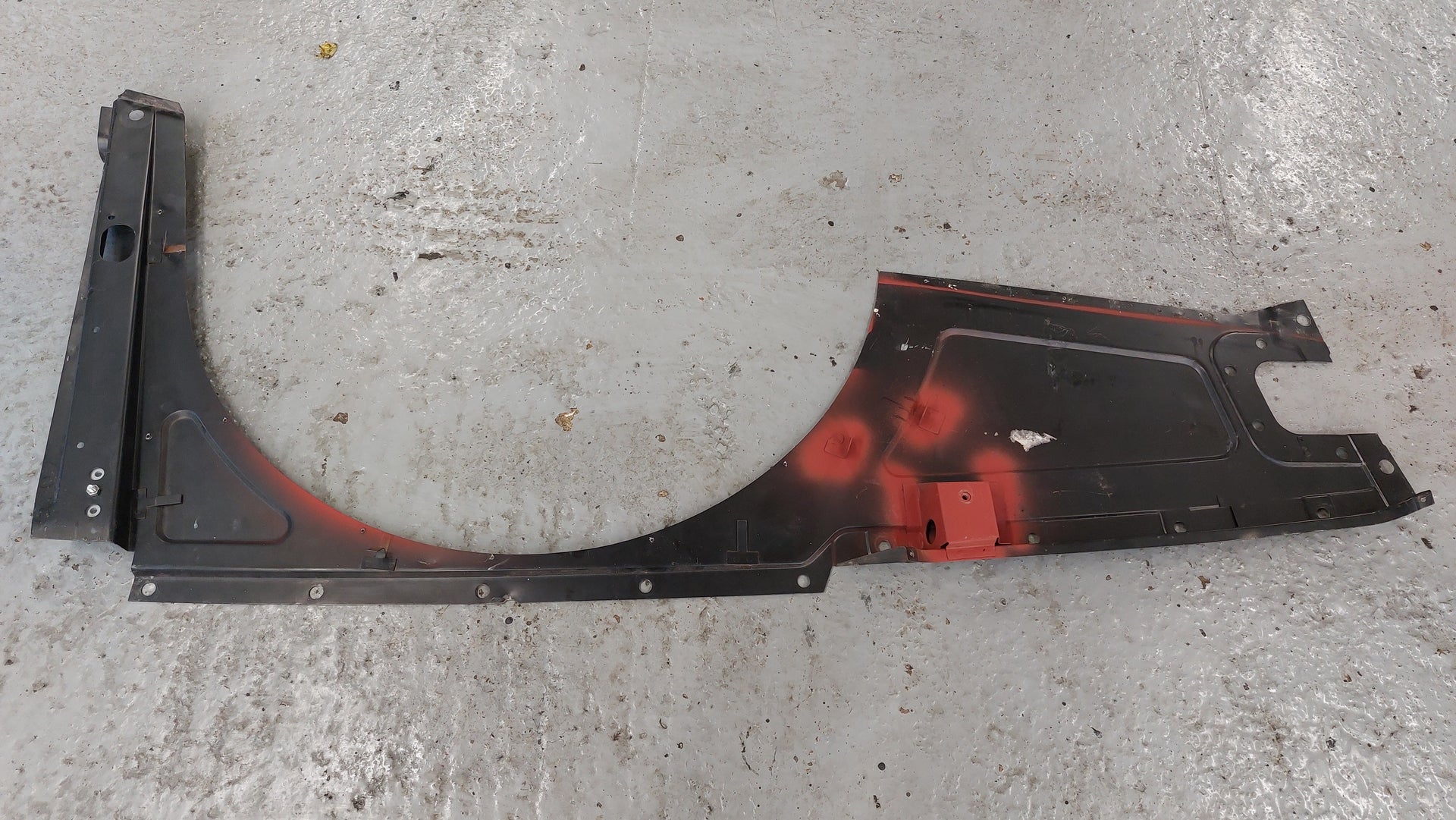 Inner Wing Rear SECOND HAND TR6 LH INNER REAR WING 815959 – TRGB