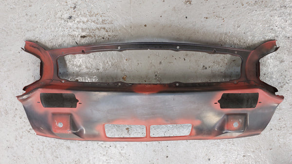 SECOND HAND TR6 FRONT VALANCE 822701