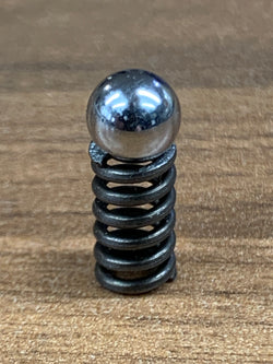 GEAR LEVER ANTI RATTLE SPRING AND PLUNGER