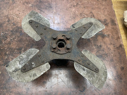 TRIUMPH TR2 TR3 TRA FAN HUB EXTENSION AND FAN 108493 202025 (BIN VA2B)