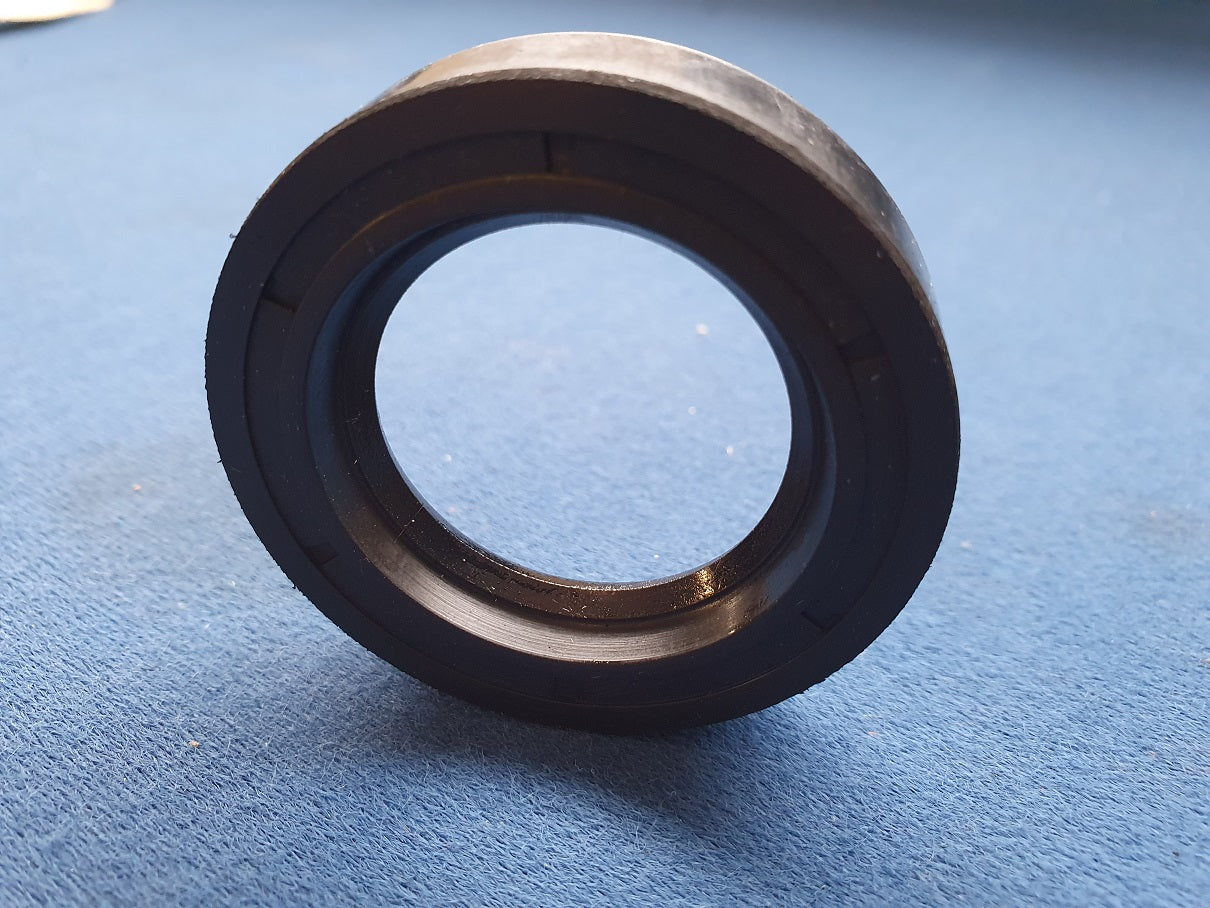 FRONT GEARBOX OIL SEAL TRGB