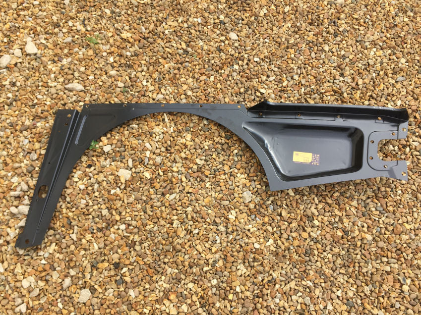 TR6 REAR INNER WING R/H – TRGB