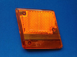 RIGHT HAND SIDE REAR  MARKER LENS TR6