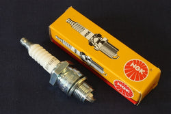 SPARK PLUG TR2-4A